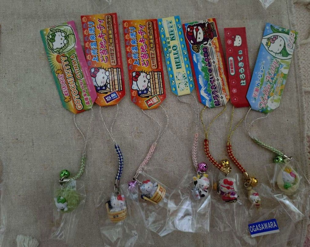 ご当地キティ　根付　ストラップ　73個