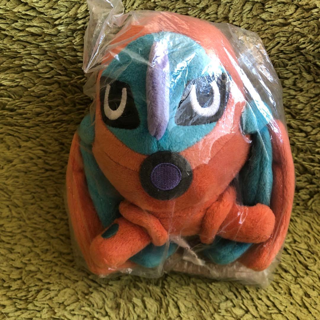 ポケモンセンター　デオキシスcドール　ぬいぐるみ