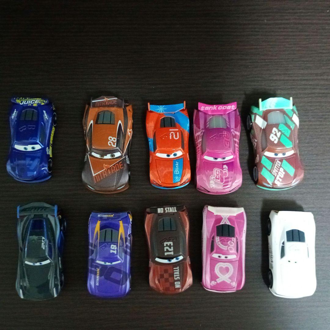 カーズ3 次世代レーサー　ミニカー トミカ マテル
