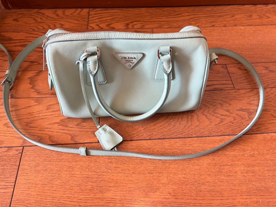 PRADA ミントグリーン ショルダーバッグ