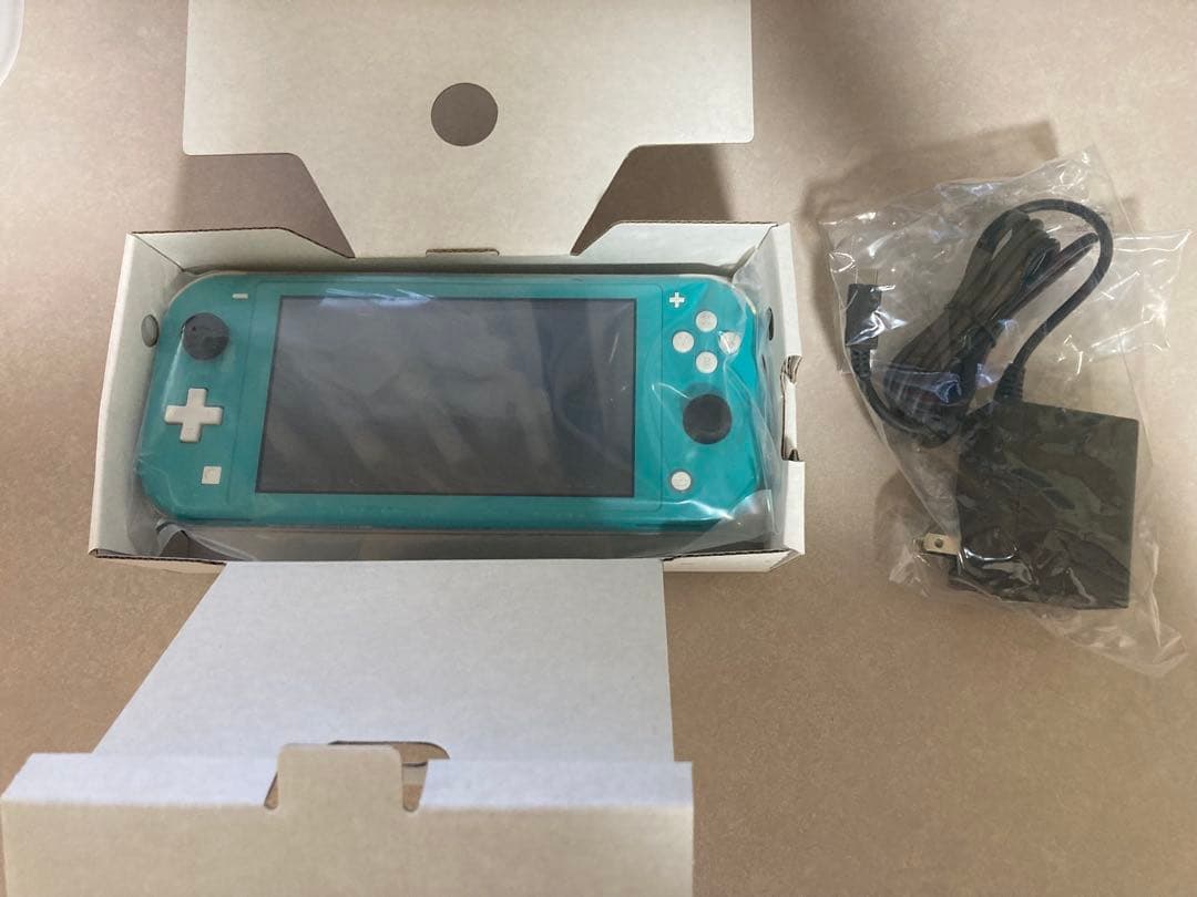 Nintendo Switch Lite ターコイズ 本体 充電器付き