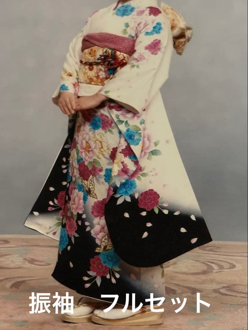 限界価格‼️【限定フルセット】成人式　結婚式　振袖　白　黒　花柄帯