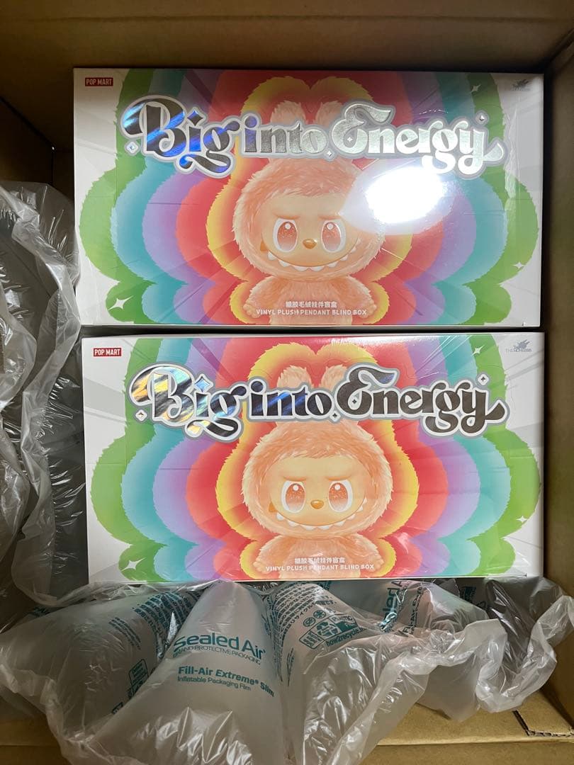 THE MONSTERS Big into Energyアソート1箱　ラブブ