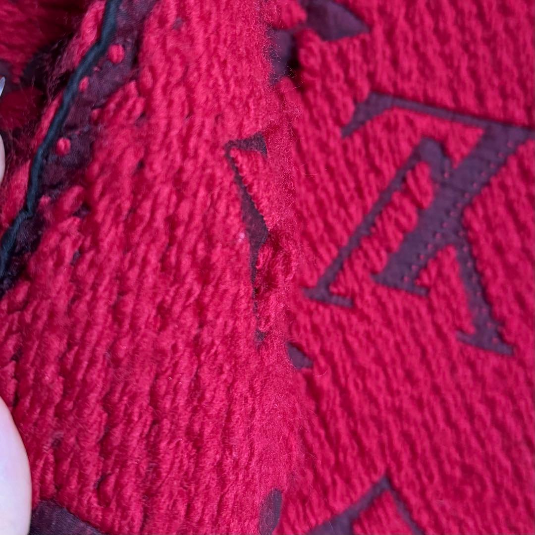 LOUIS VUITTON ルイヴィトン マフラー 赤 ロゴ