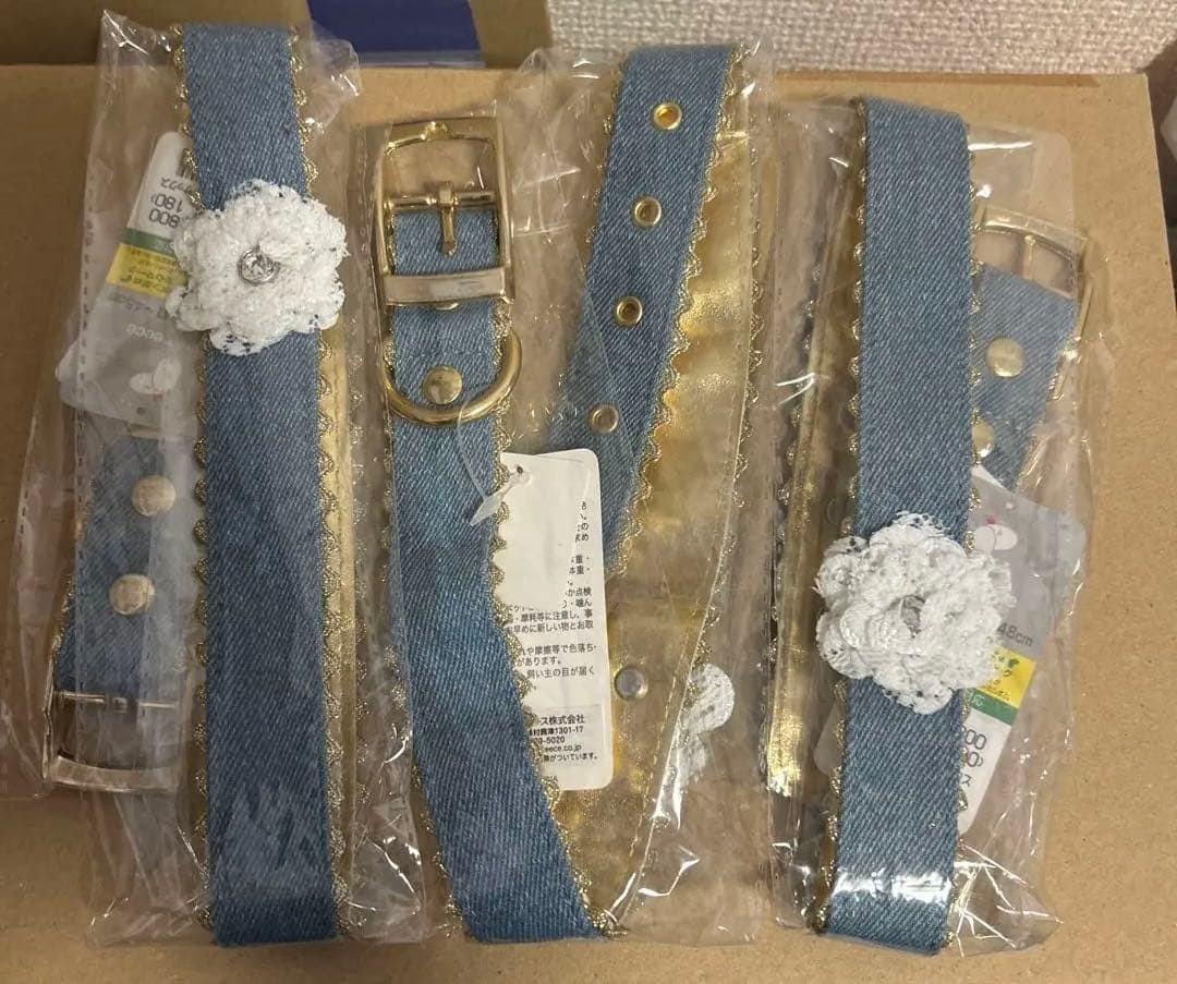 デニム犬用ベルト ホワイト花モチーフ　3本