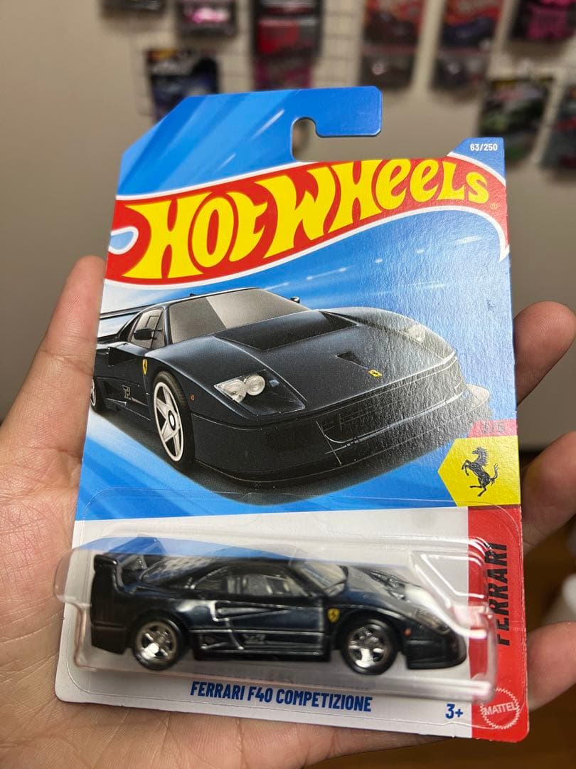 ホットウィール　フェラーリ・F40 　 スーパートレジャーハント