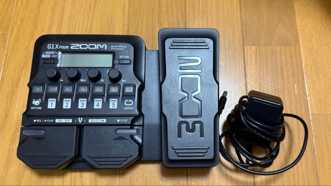 ZOOM G1X FOUR マルチエフェクター acアダプター付き