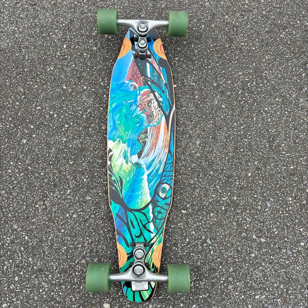 波のグラフィック スケートボード　セクター9