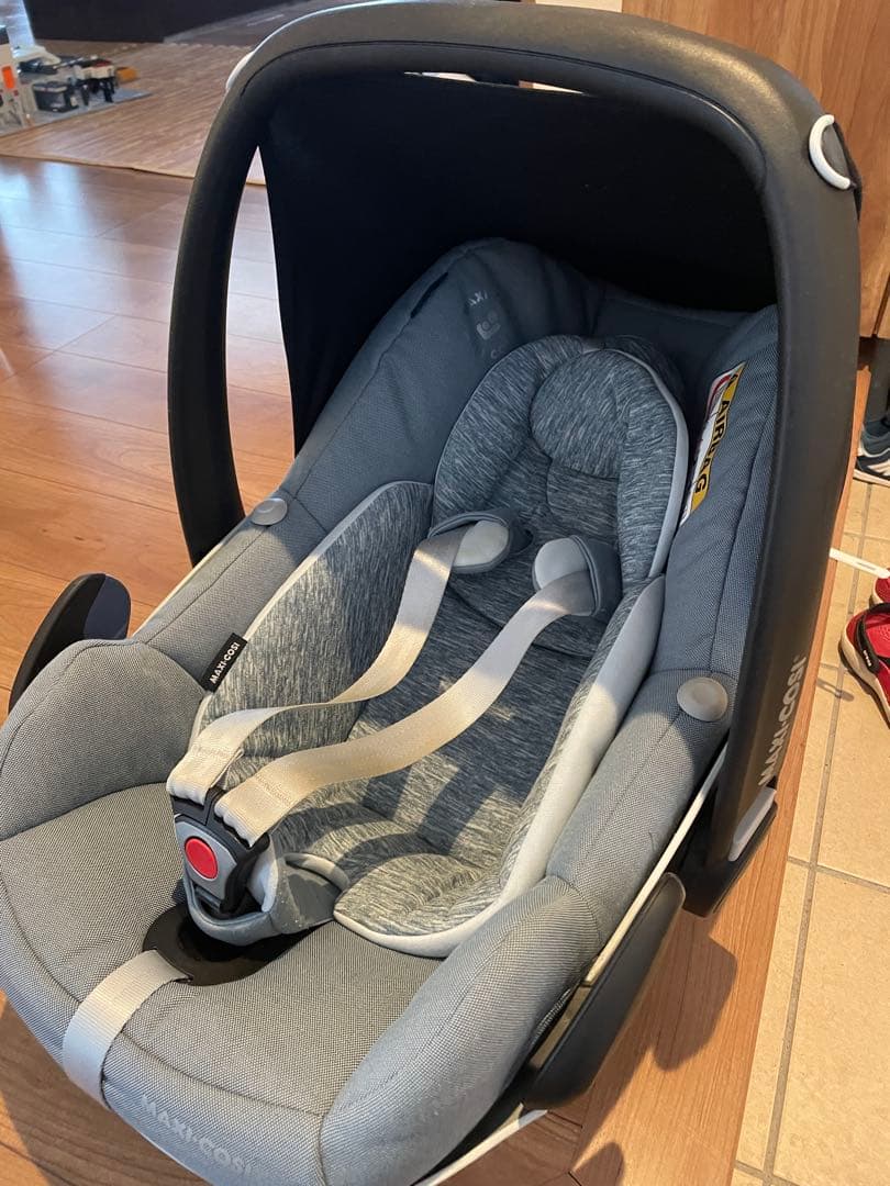 マキシコシベビーシート ベースセット　ファミリーフィックス　ISOFIX対応