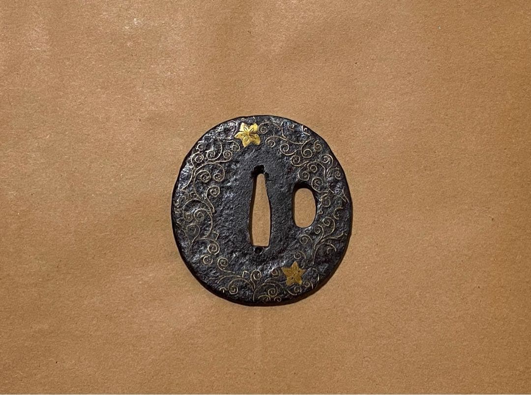 刀装具　鉄鍔　鐔　① 武具　刀