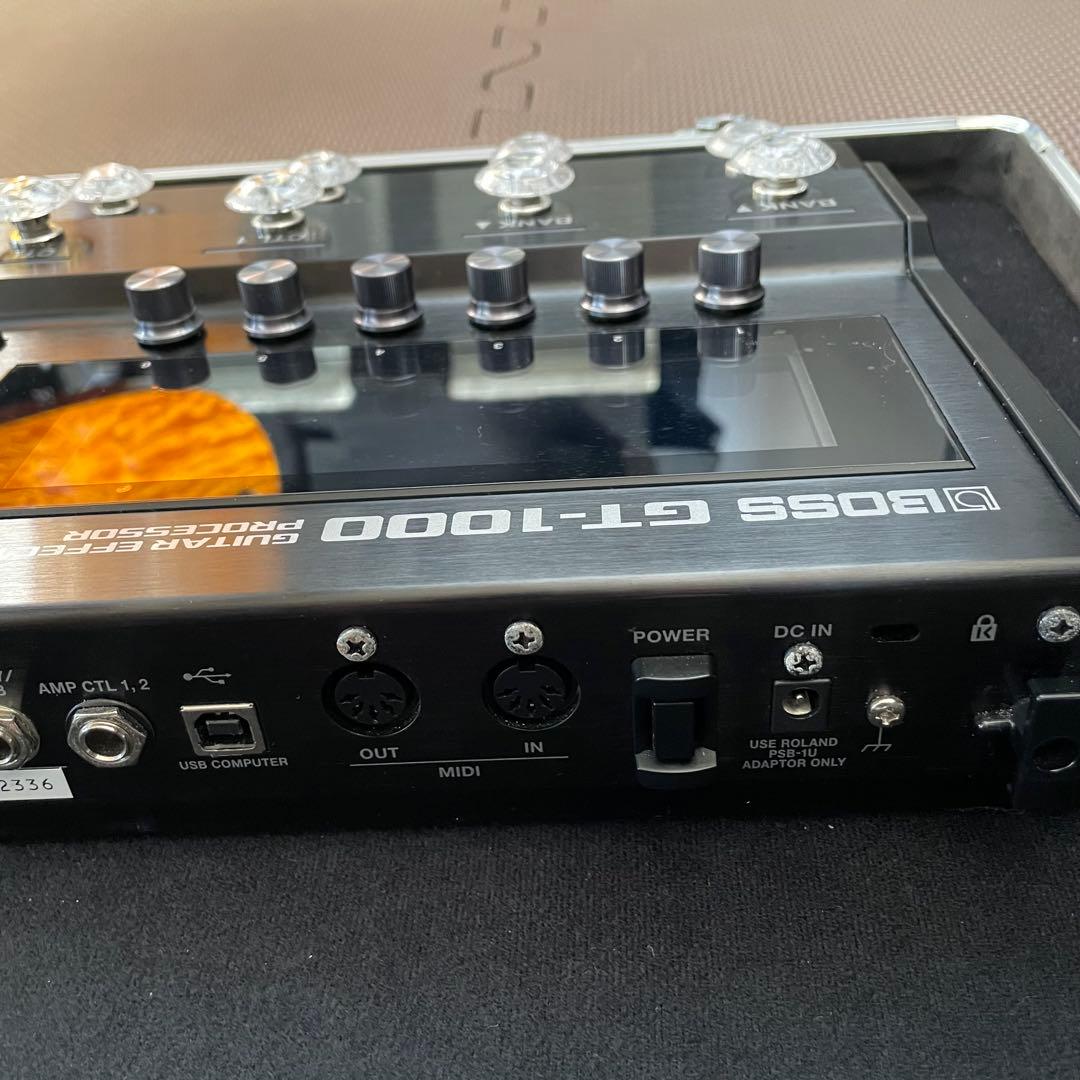 BOSS GT-1000 マルチエフェクター　ハードケース付き