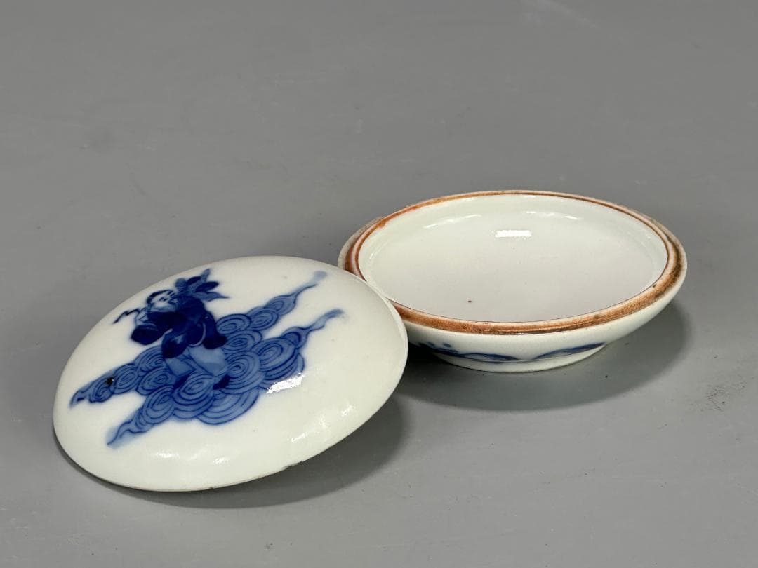 中国美術　清朝　清時代　大清康熙年製　青花人物図香合　染付　蓋物　時代　古物唐物