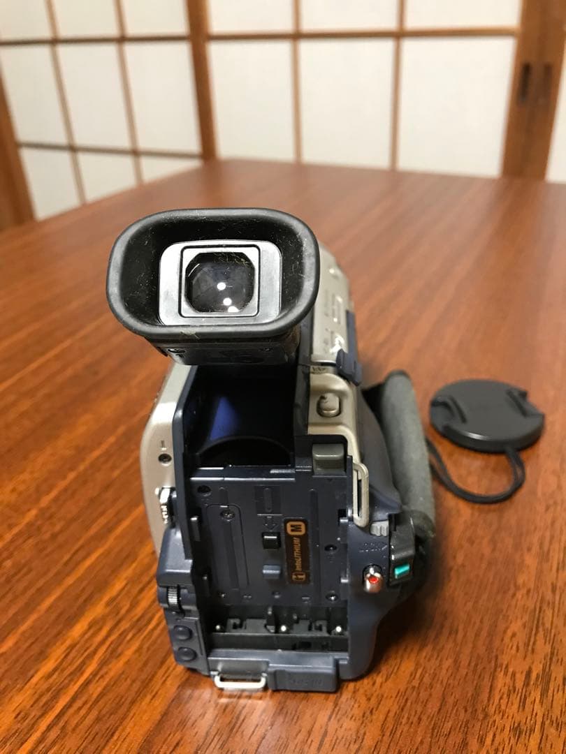 ソニービデオカメラDCR-TRV30