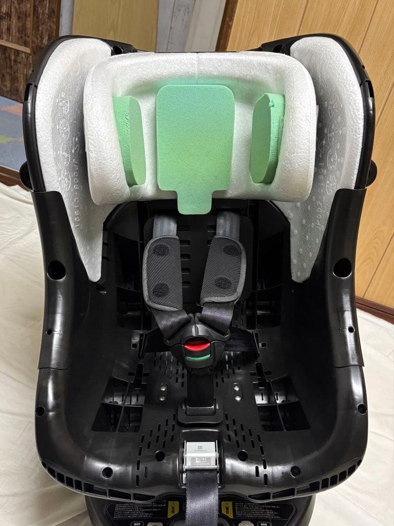 アップリカ クルリラ プロテクト ISOFIX チャイルドシート R129 美品