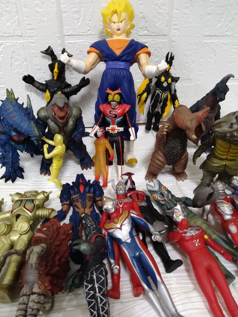 ウルトラマン　仮面ライダー　ドラゴンボール　フィギュアセット　まとめ売り
