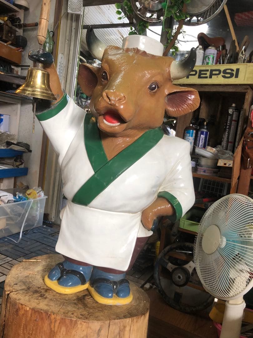 FRP うし オブジェ 店舗什器 看板 人形 焼き肉 肉屋 レストラン 飲食店