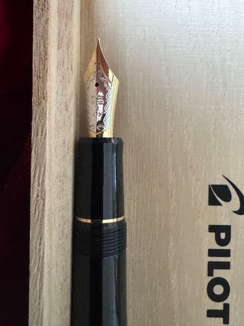 PILOT パイロット 万年筆 カスタムウルシ 845 漆 ブラック F