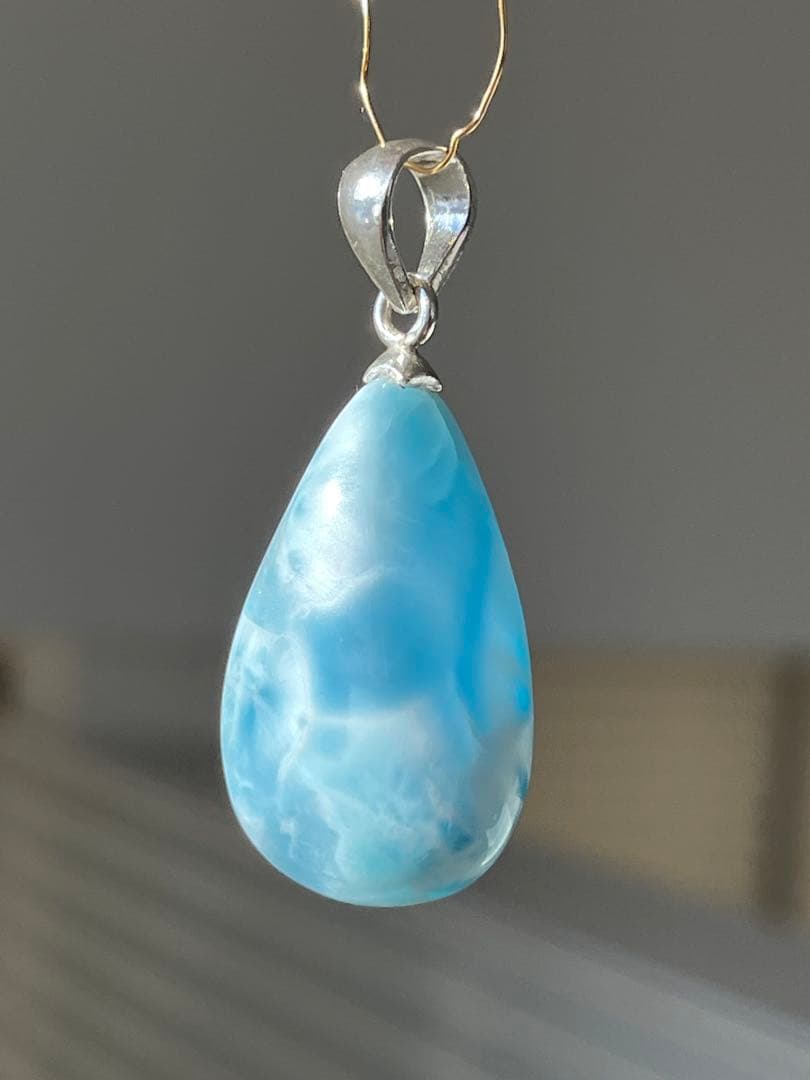 天然石☆高品質！ラリマーしずく型ペンダントップ☆透明感高いブルー＆模様が美しい！