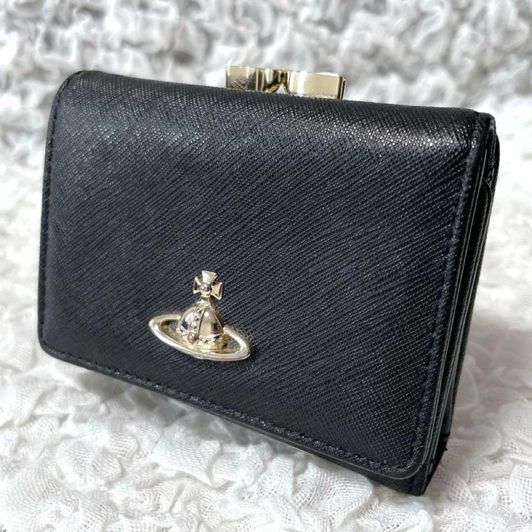 三つ折り　vivienne オーブ三つ折り財布 レザー　サフィアーノ　がま口
