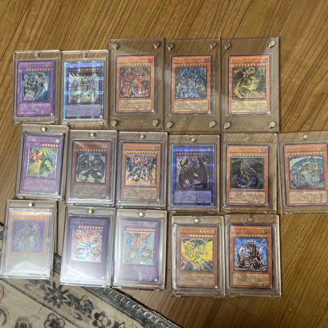 カ*ろ様 遊戯王　コレクション　引退品　まとめ売り　ローダー、スクリューダウン付