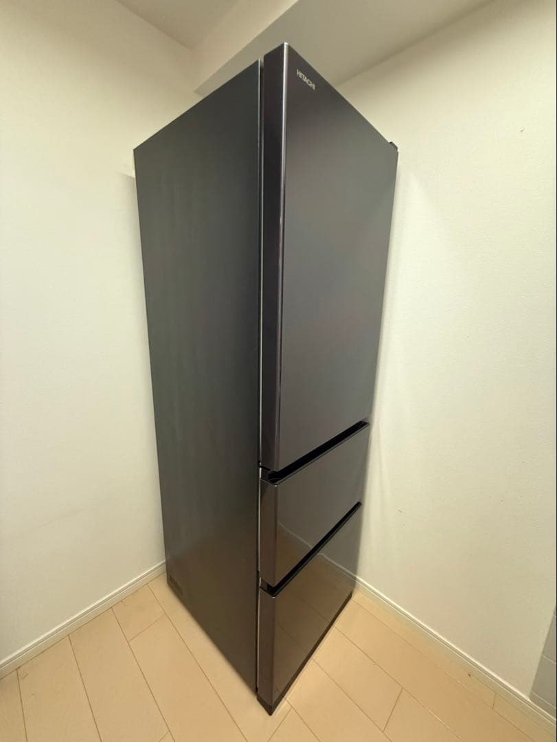 日立ノンフロン冷凍冷蔵庫　315L R-V32SV（K）2023年製　右開き