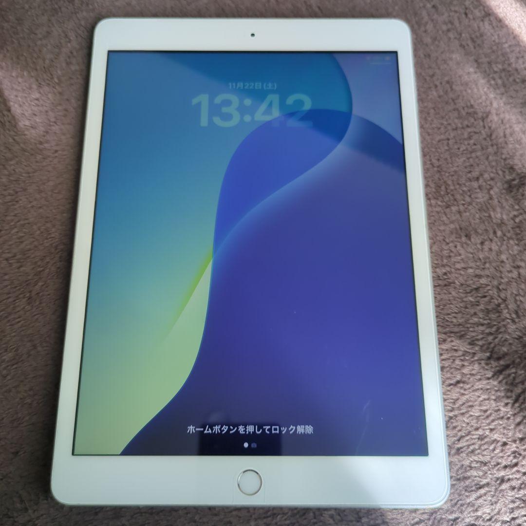 Apple iPad 8世代10.2インチ シルバー 本体