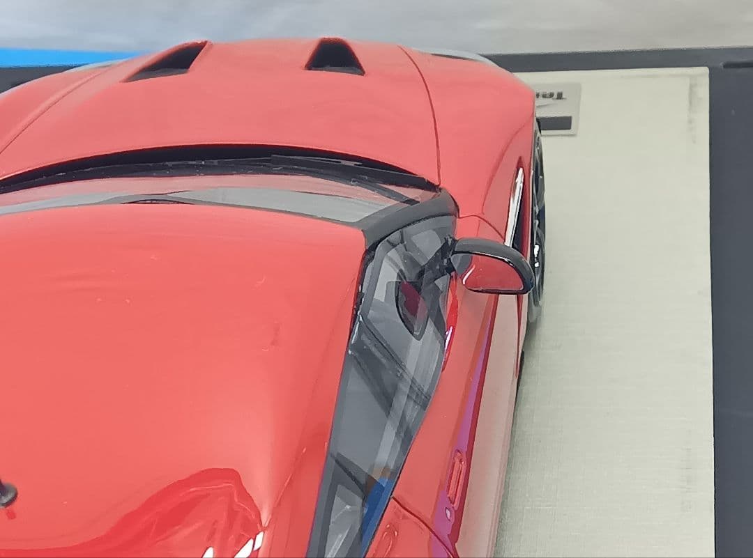 1/18 アストンマーチン V12 zagato テクノモデル 窓浮きあり