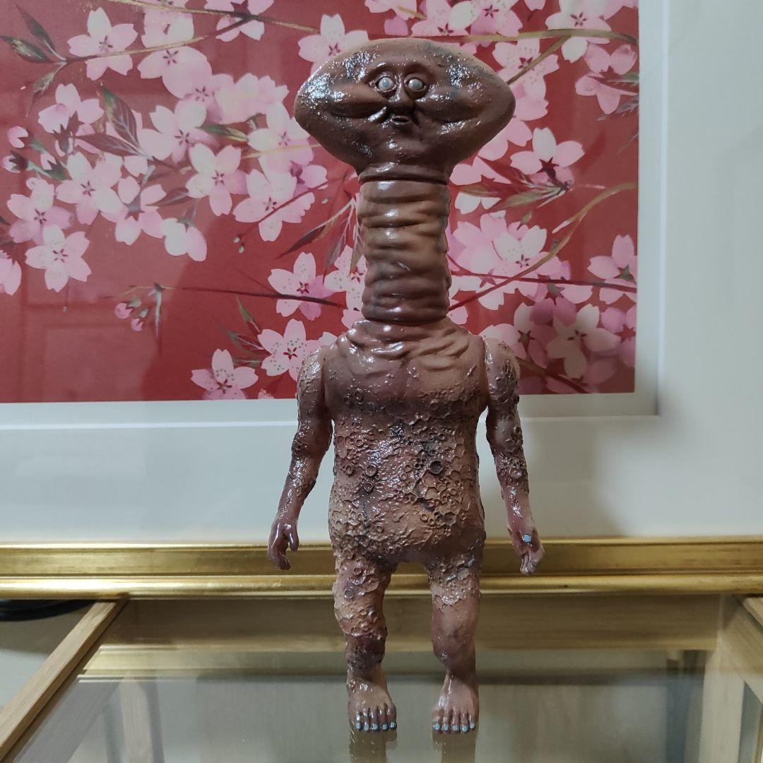 26号　鬱血ぴーちゃん　ソフビ