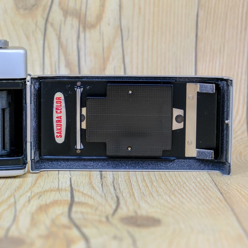 【整備品】KONICA C35 E&L コニカ 美品　フィルター付