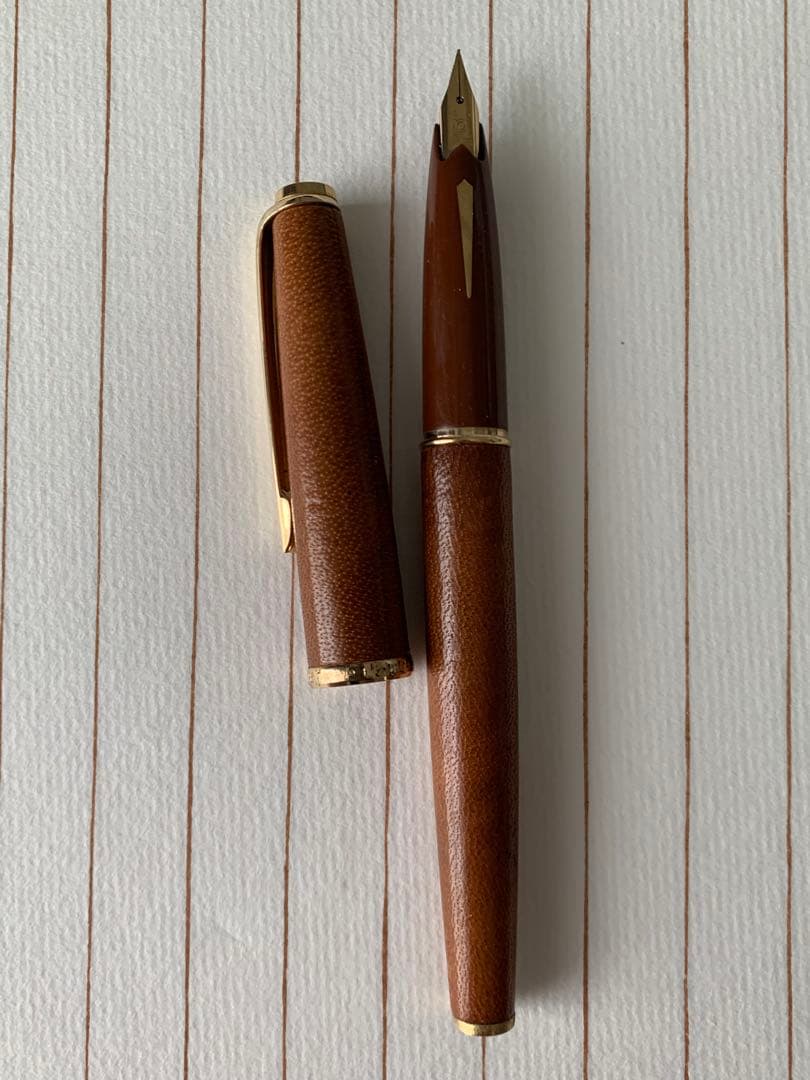 Platinum（プラチナ）レザー巻き万年筆 18Kペン先