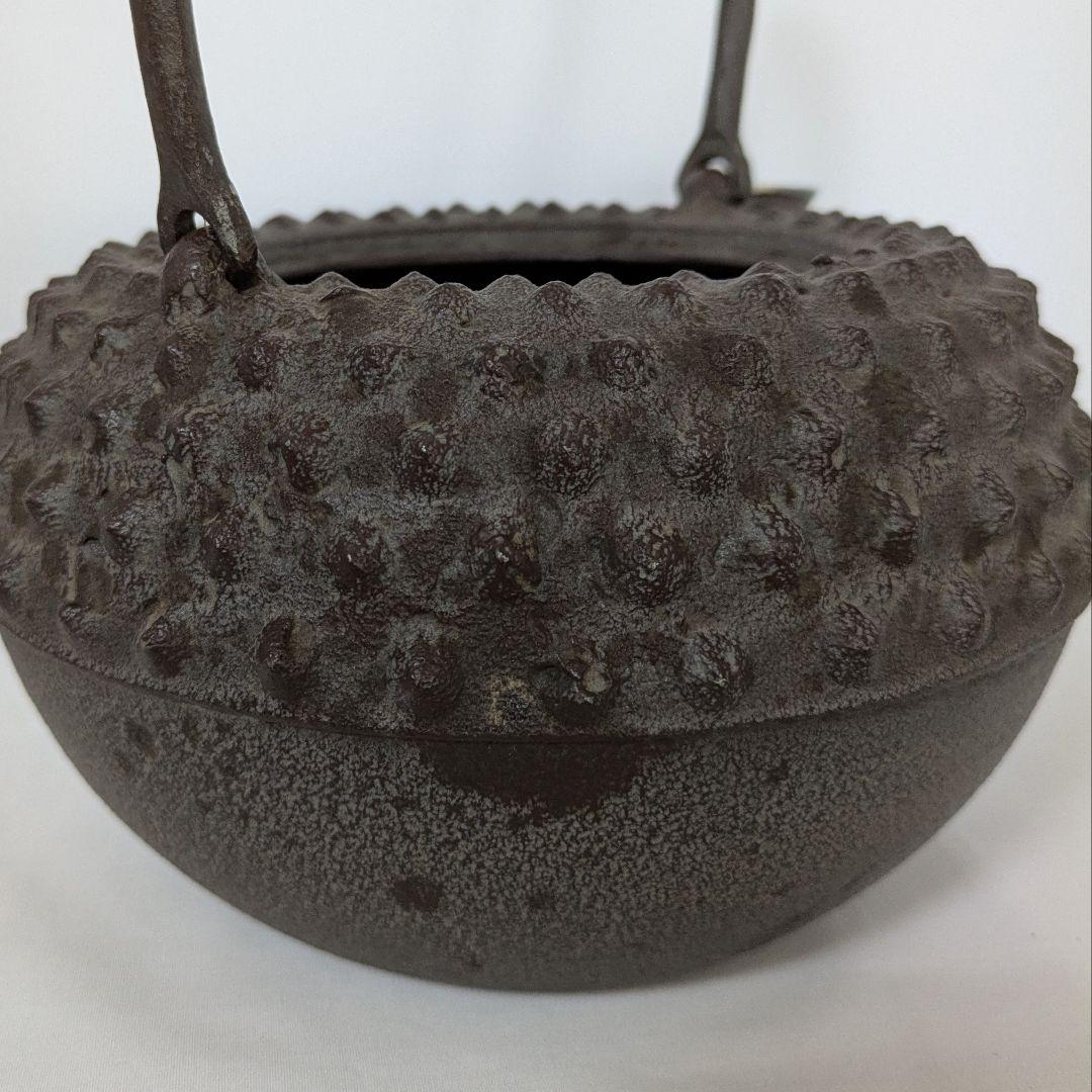 大霰あられ　鉄瓶　高橋敬典作 人間国宝　伝統工芸品　南部鉄器　　飾り蓋持ち手飾り