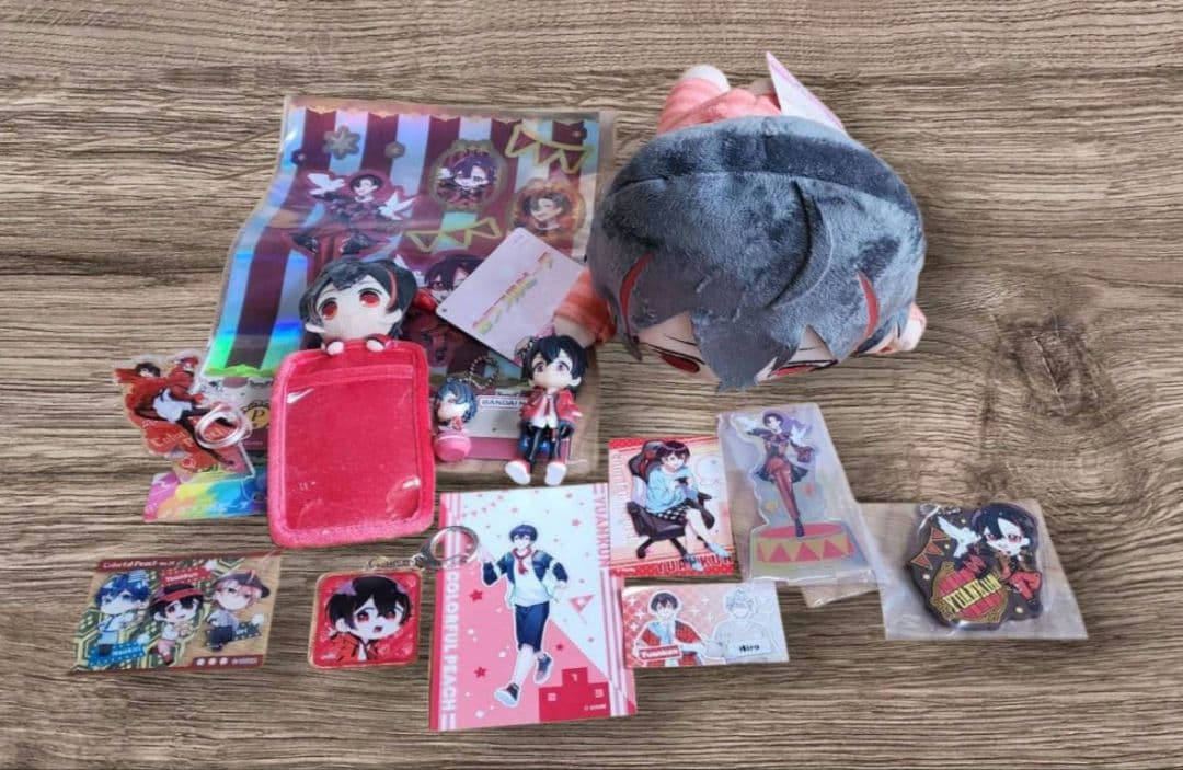 カラフルピーチ　プライズ　一番くじ　等々　まとめ売り