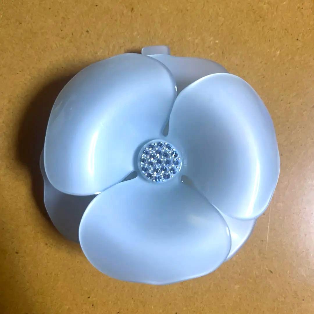 アレクサンドルドゥパリライトブルー 花型バレッタビジュー付き