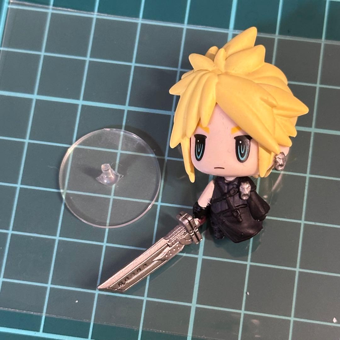 ファイナルファンタジー7 トレーディングアーツミニ FF7 クラウド フィギュア