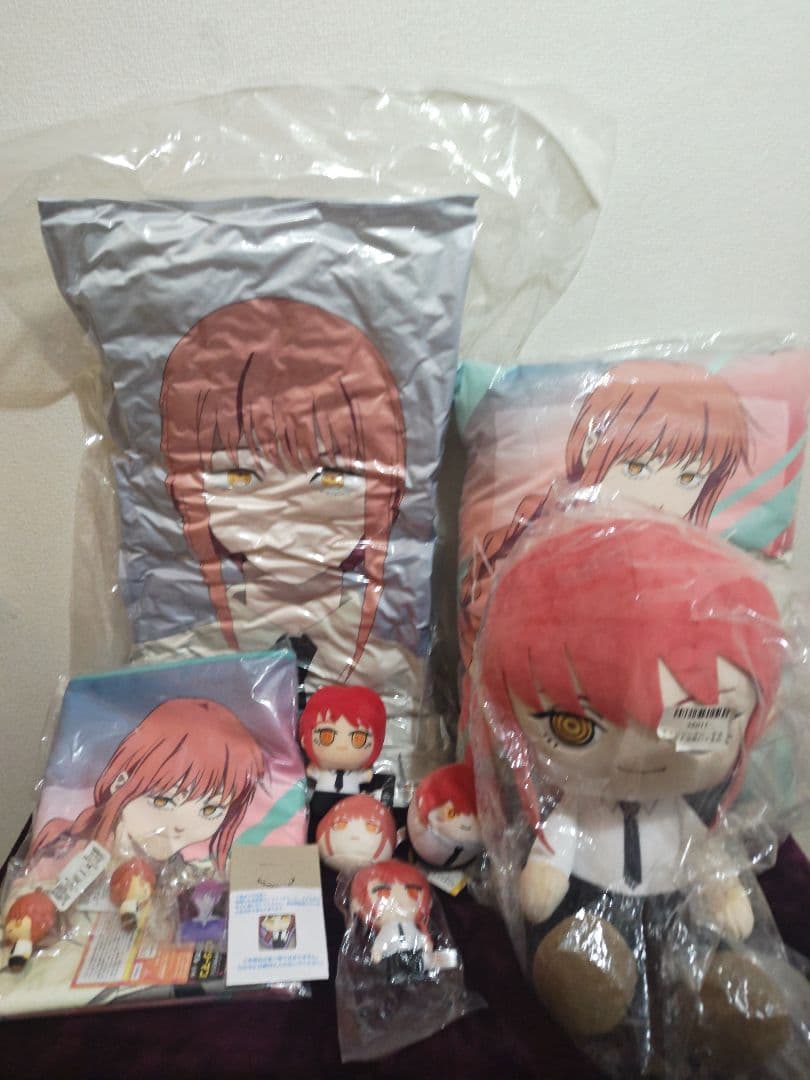 チェンソーマン マキマ 希少品含む まとめ売り 缶バッジ アクリルスタンド 他