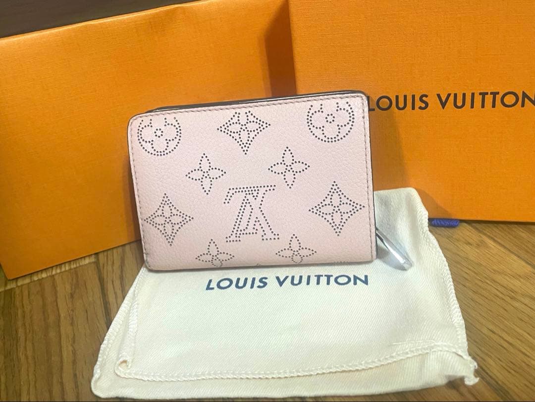 LOUIS VUITTON ポルトフォイユクレア マヒナ