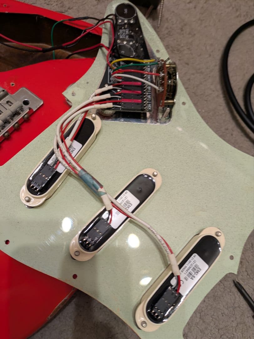 Fender japan コンポーネントレリックストラト