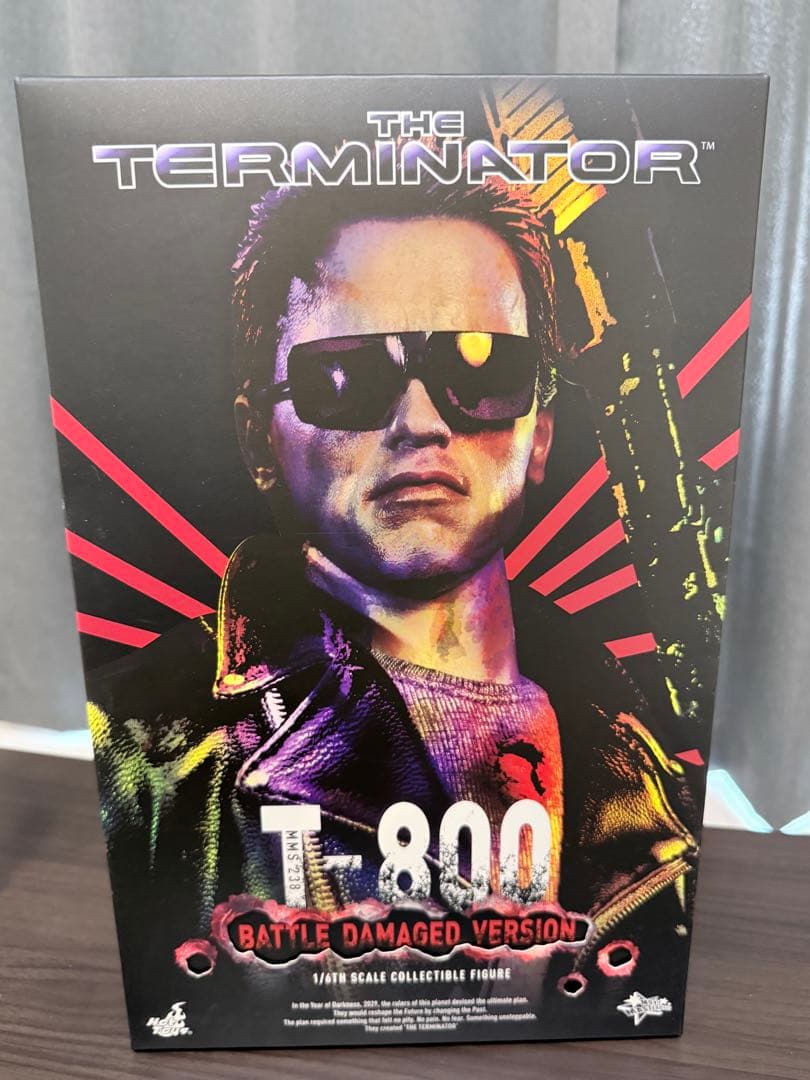 ホットトイズ　ターミネーター　T-800 （バトルダメージ版）　訳アリ品