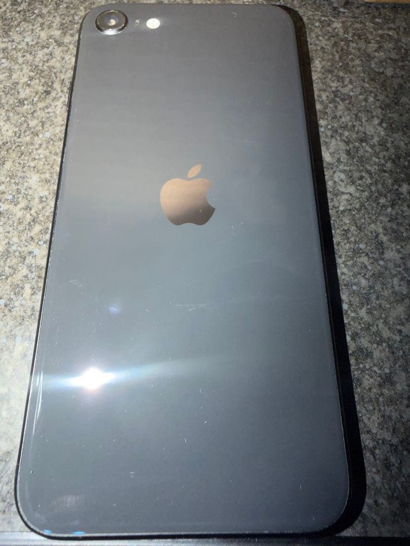 Apple iPhone SE (第2世代) ブラック128GB