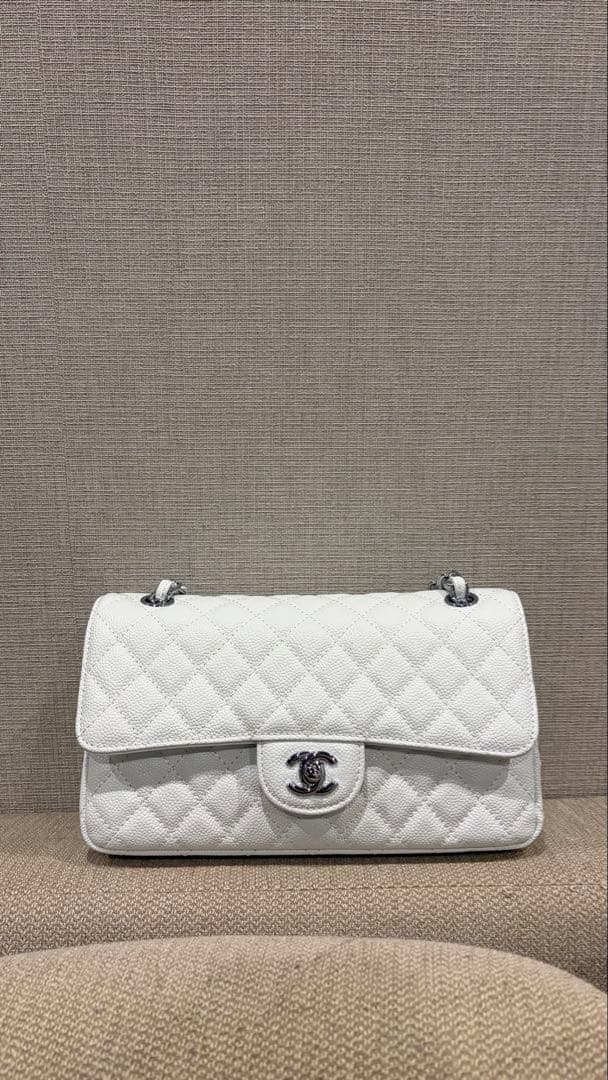 CHANEL ショルダーバッグ ホワイト　美品　希少　早い者勝ち