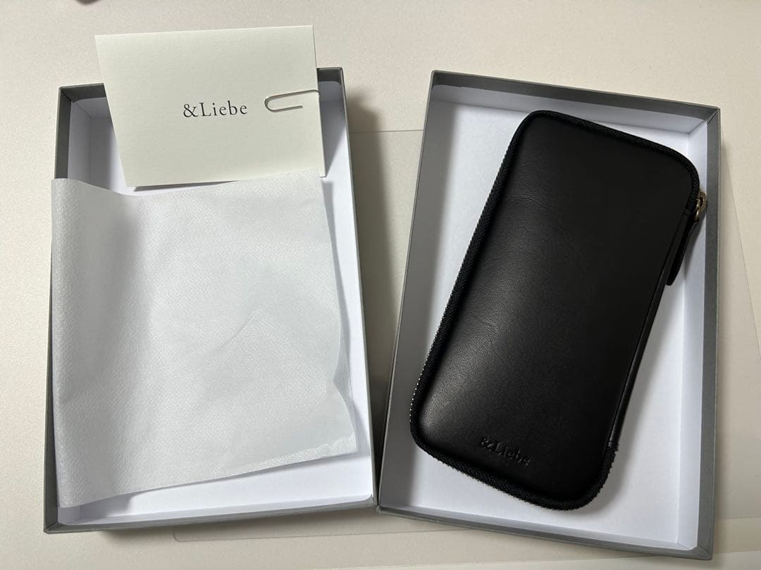 アンドリーベ　スムースブラック　ジップペンケース