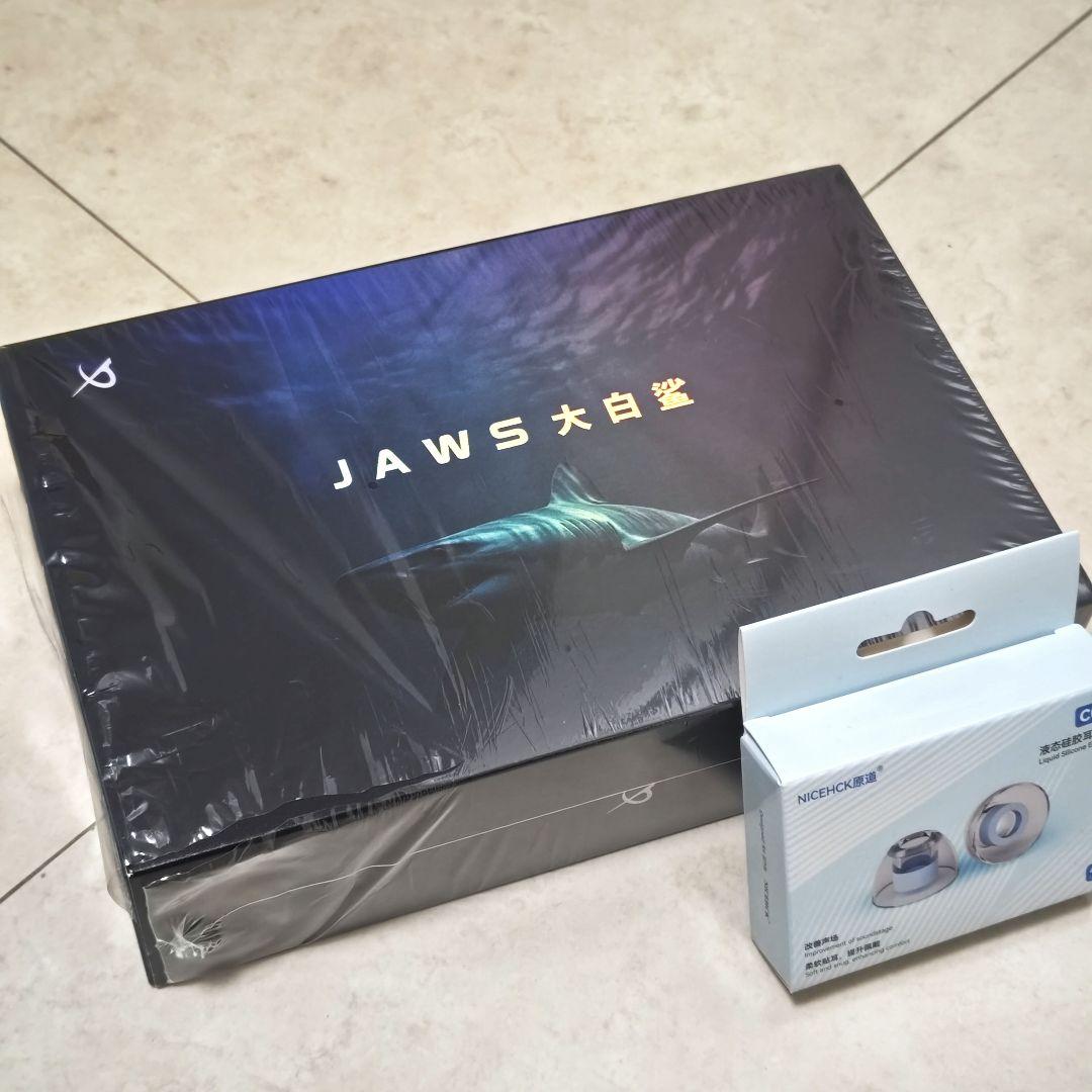 【試聴のみ】TRN JAWS 4.4mm おまけ付き　有線イヤホン　中華イヤホン