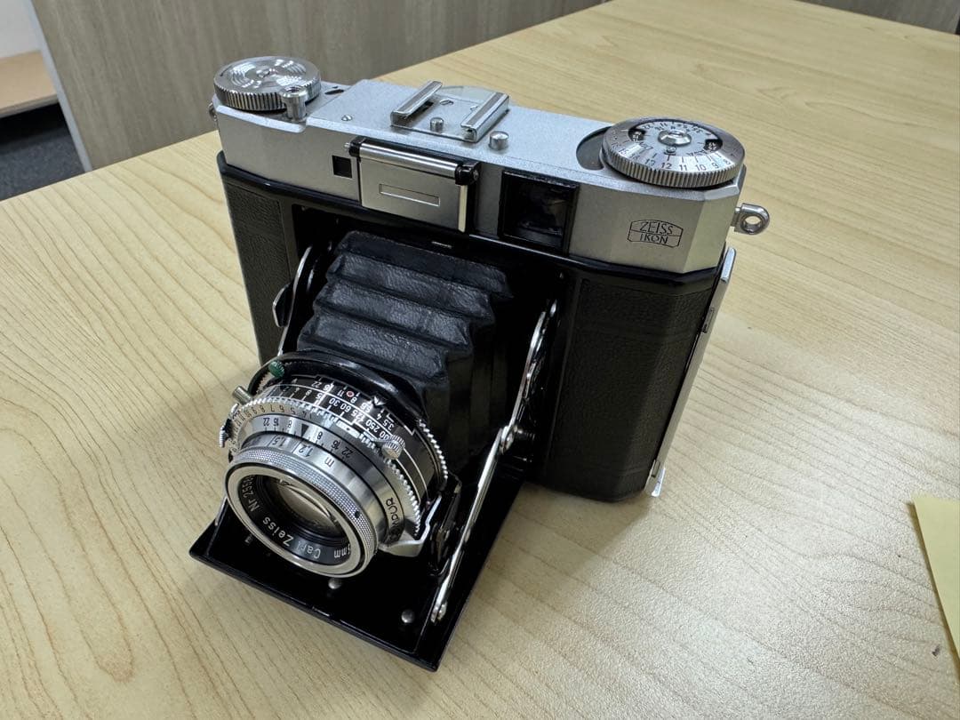 ツァイスイコン　Tessar 75mm f/3.5 中判フィルムカメラ