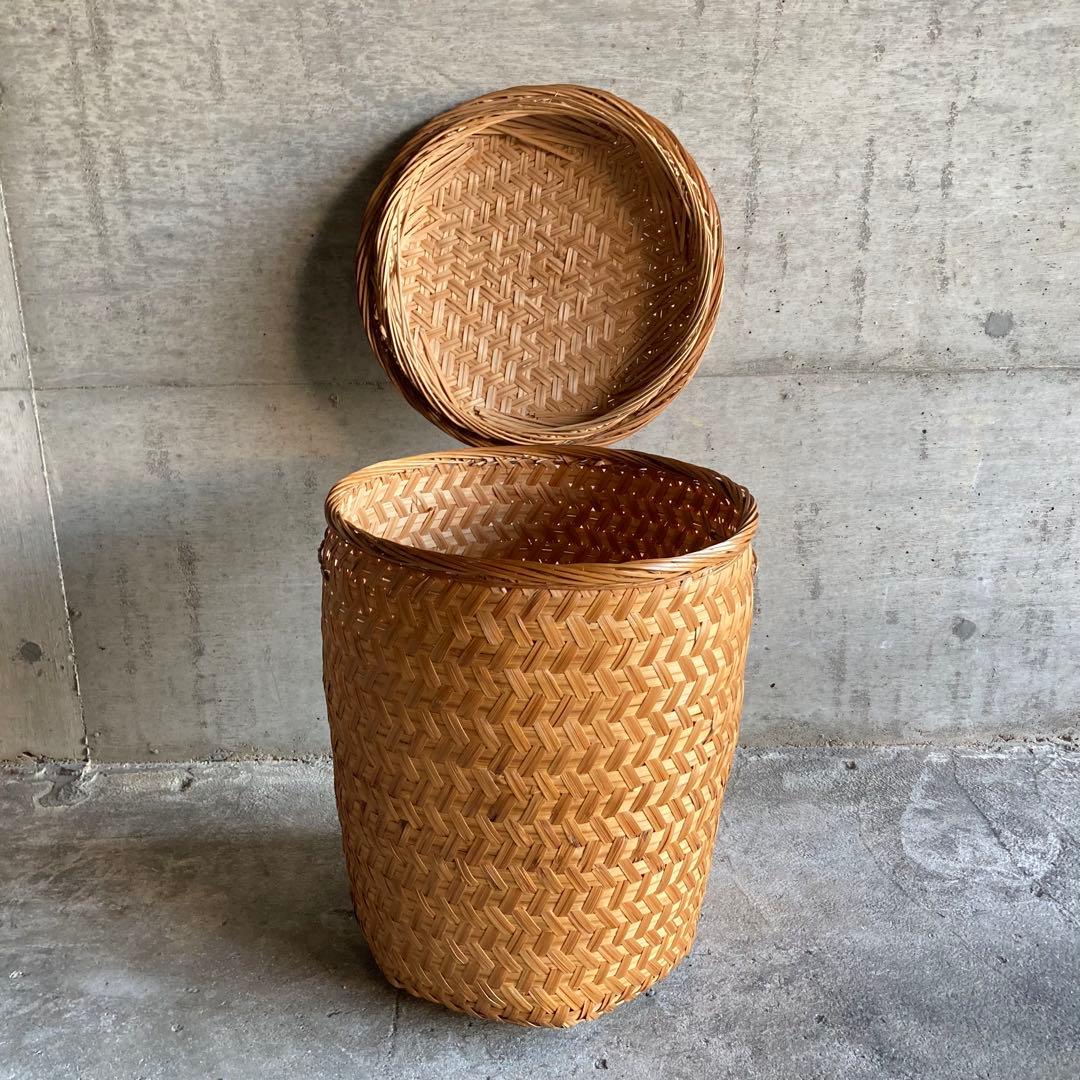 大きな竹籠 カゴ バスケット 大型 収納 保存 蓋付き 編み込み 工芸品 レトロ