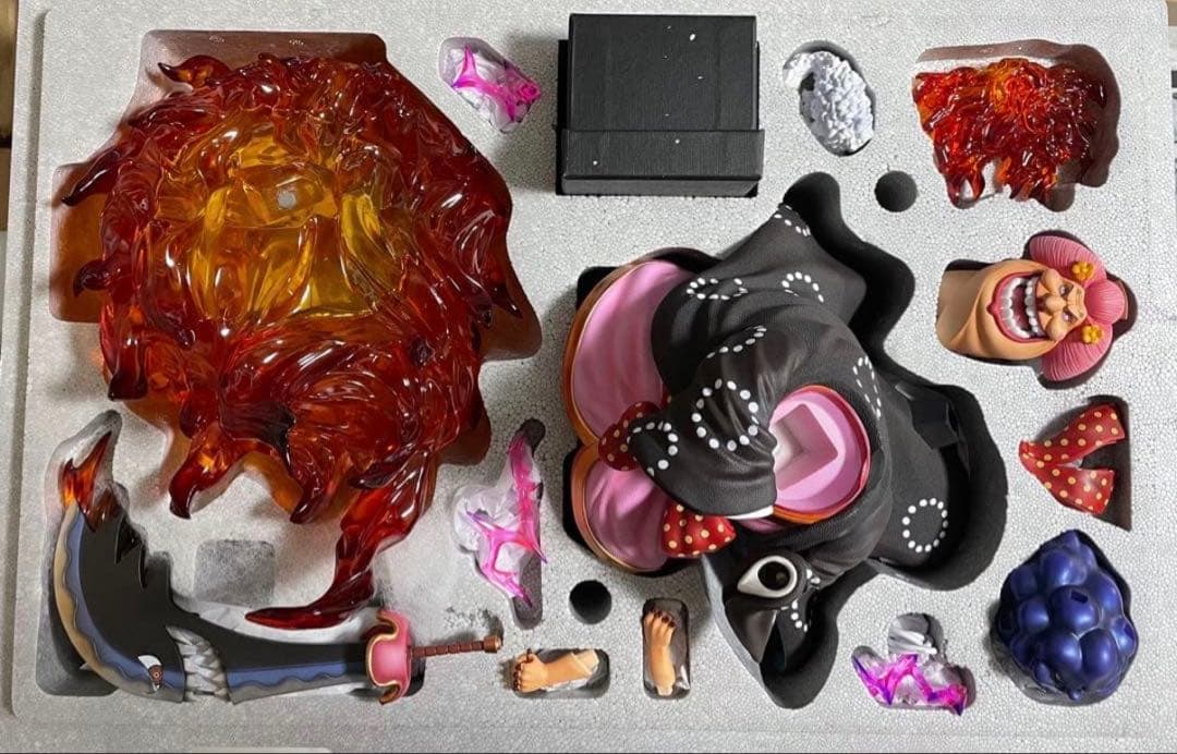 ONE PIECE ビッグマム フィギュア