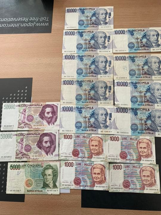 イタリアリラ旧紙幣