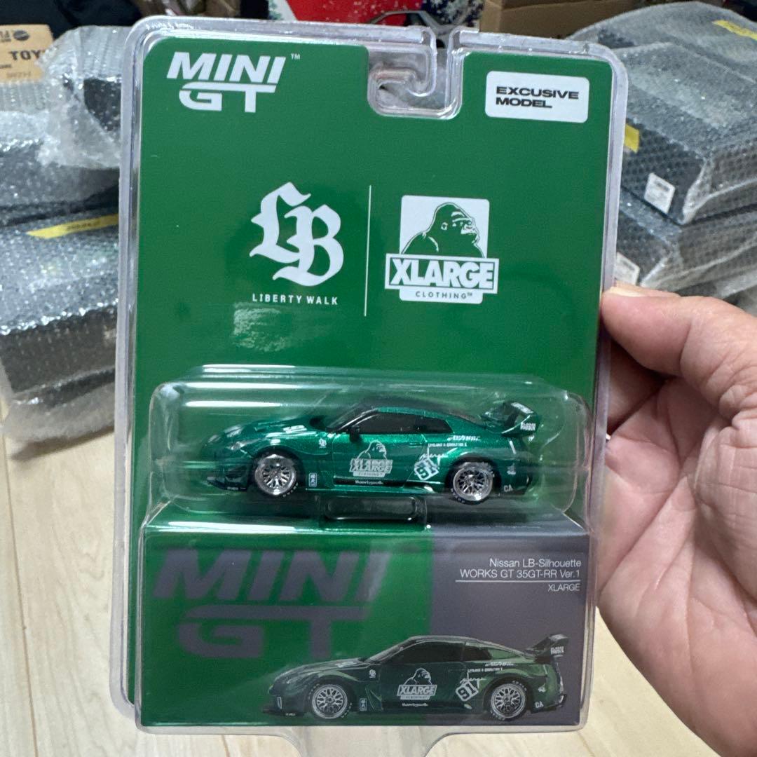 LIBERTY WALK MINI GT エクスクルーシブモデル