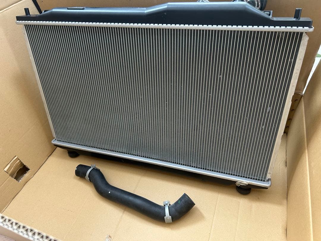 シビック タイプR FD2 純正ラジエーター　無限キャップ付