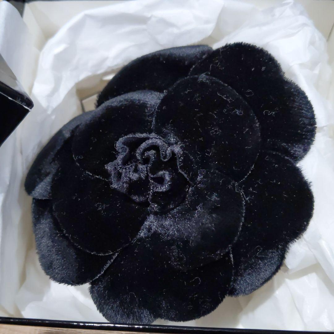 CHANELカメリアコサージュ