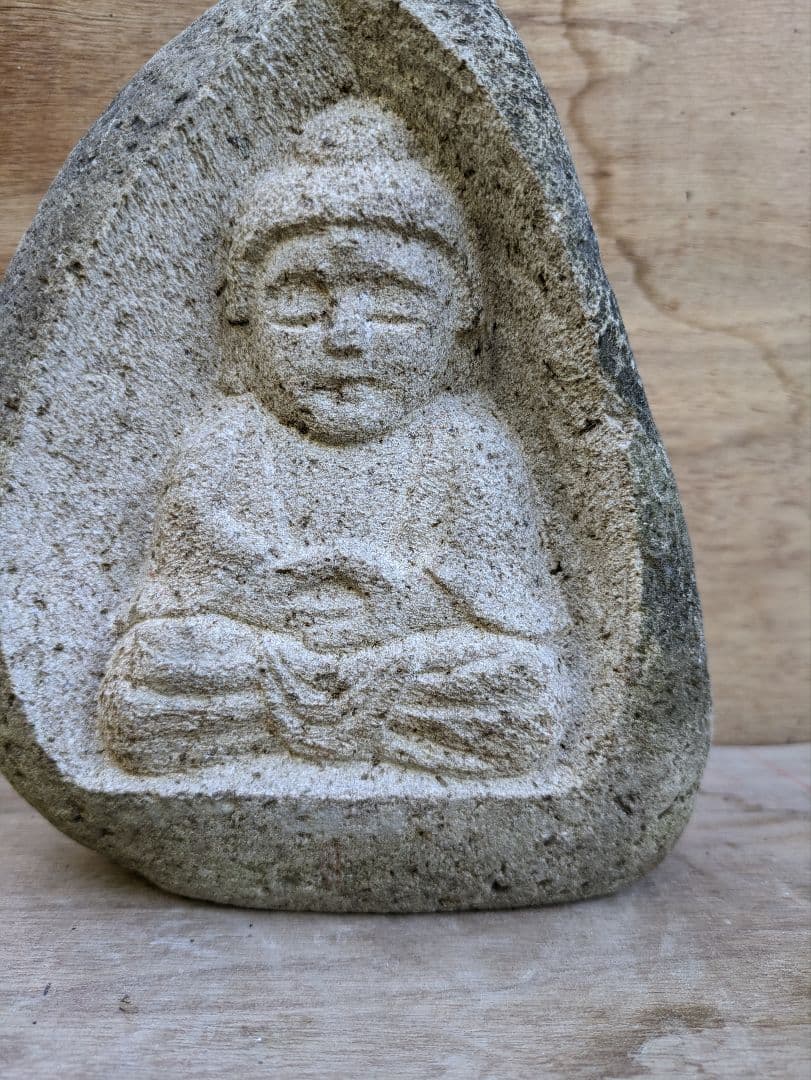 石仏、釈迦如来、仏像、日本人による彫刻、倉田辰彦作